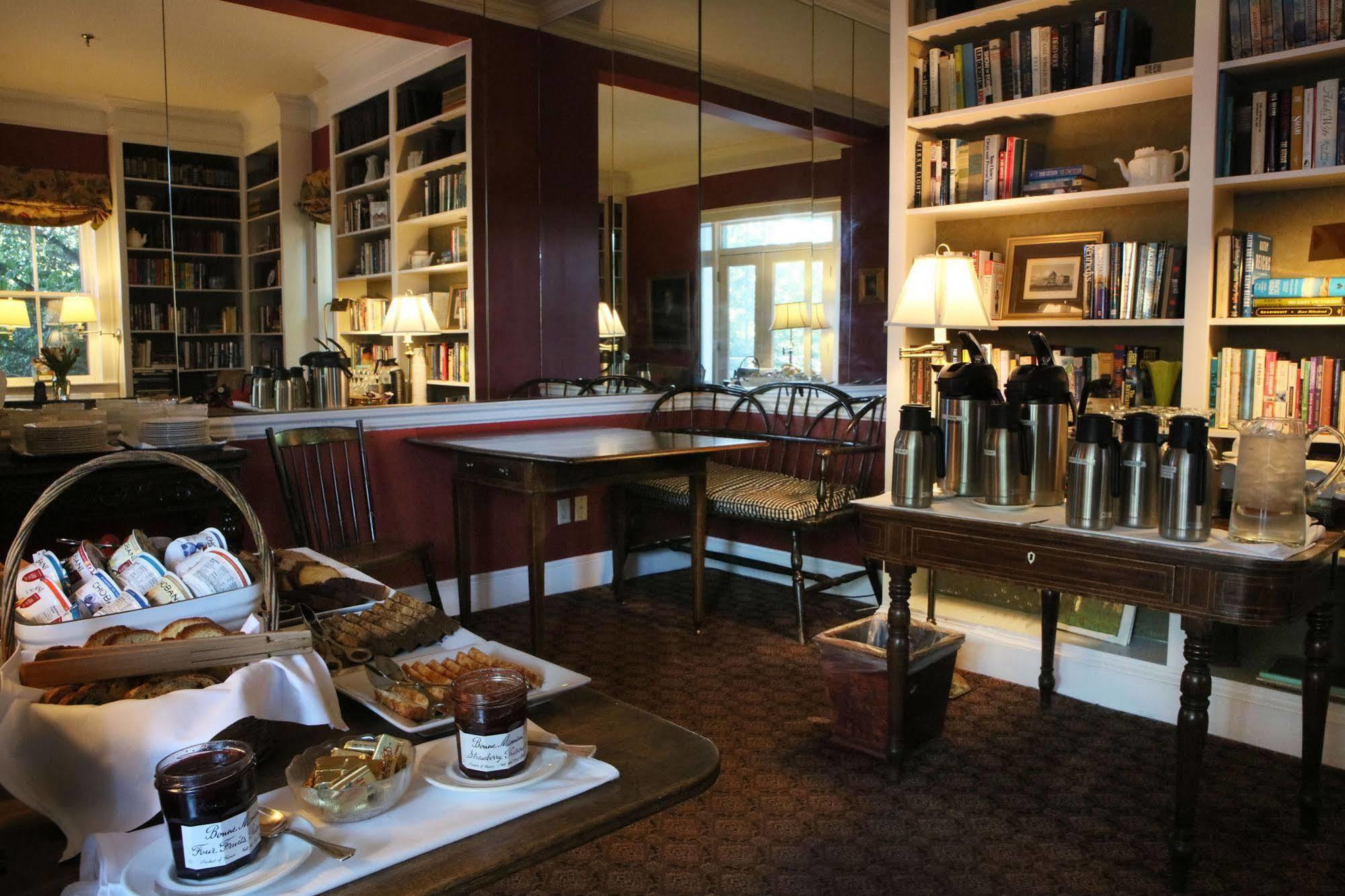 200 South Street Inn Charlottesville Eksteriør bilde