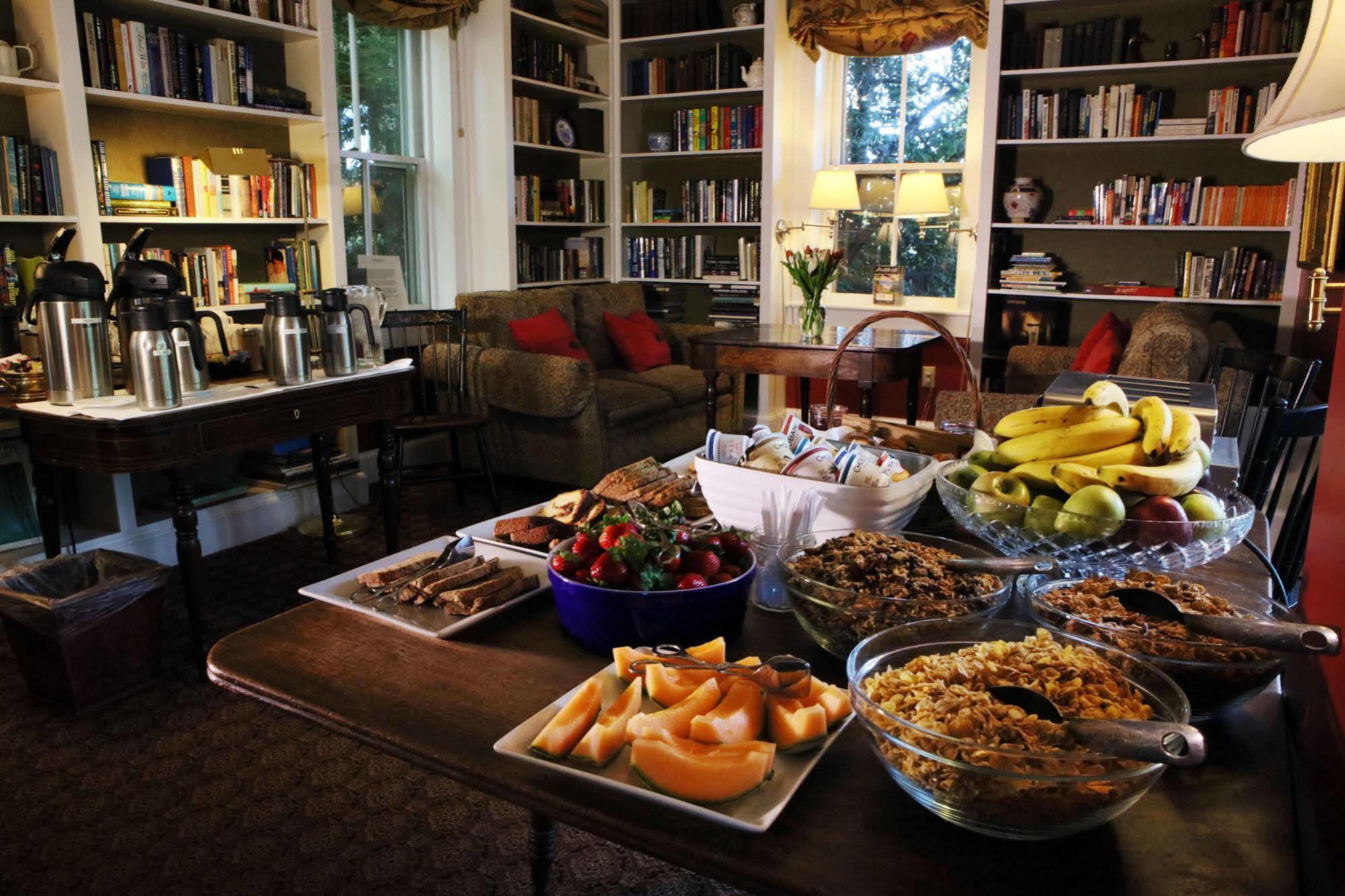 200 South Street Inn Charlottesville Eksteriør bilde